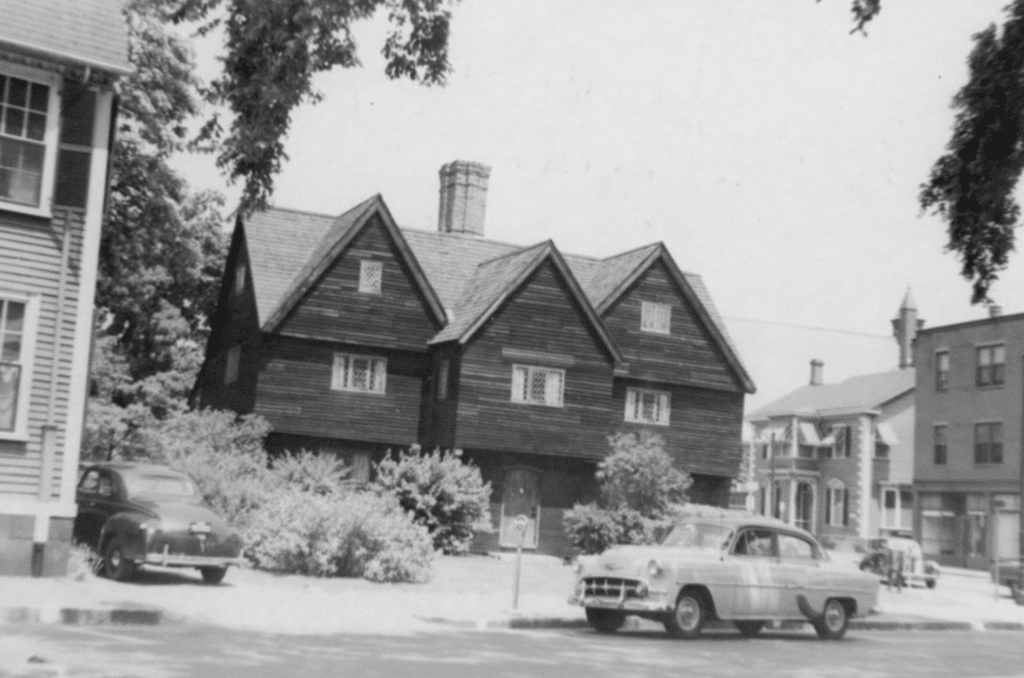 Facts about the Jonathan Curwin Salem Massachusetts Witch House Museum