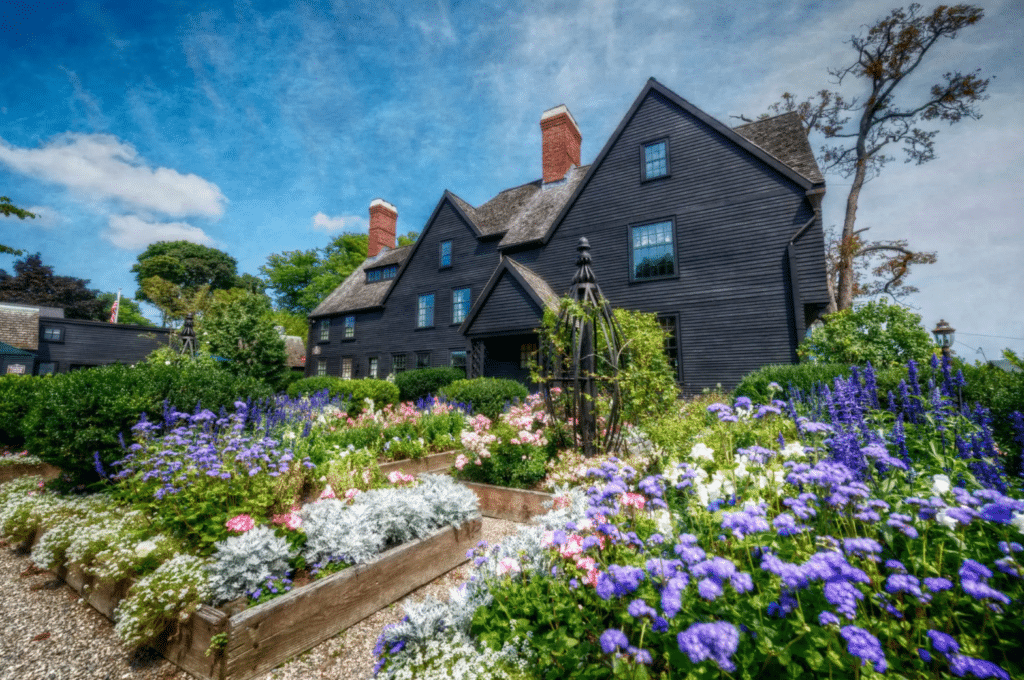 the house of the seven gables garden