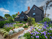 the house of the seven gables garden