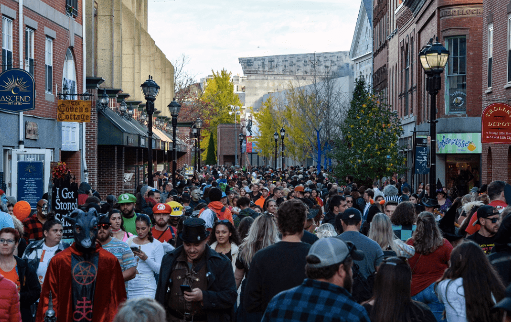 Salem Massachusetts Essex Street in October