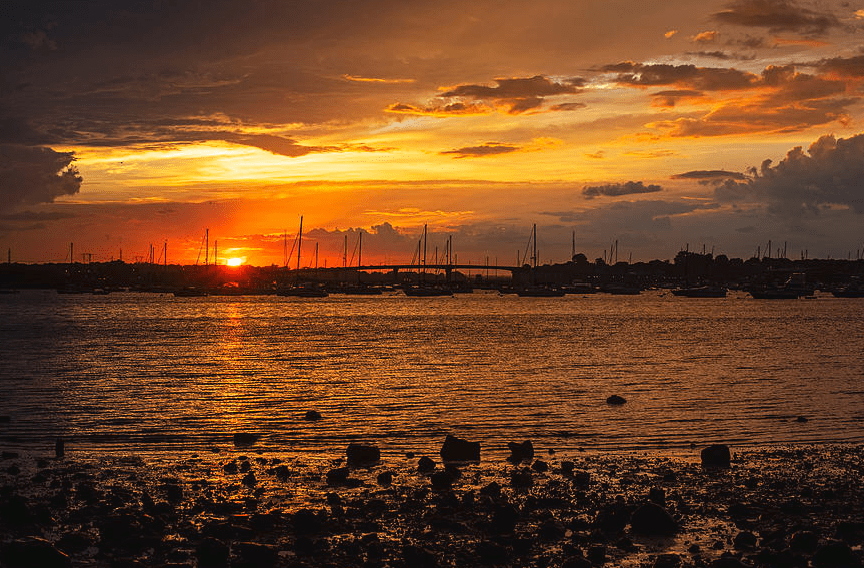 Quiet beaches near Salem Willows Park