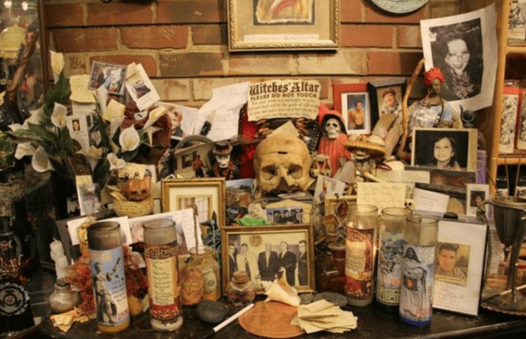 Salem Massachusetts witchcraft stores offering tarot cards