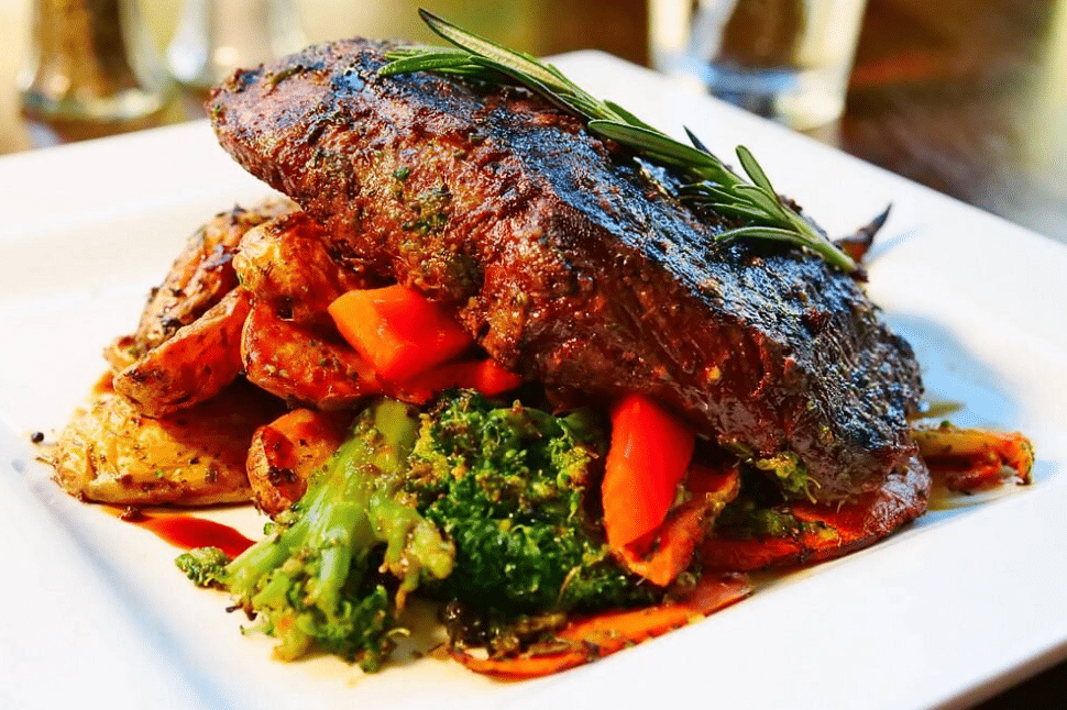 romantic dinner spots in downtown Salem