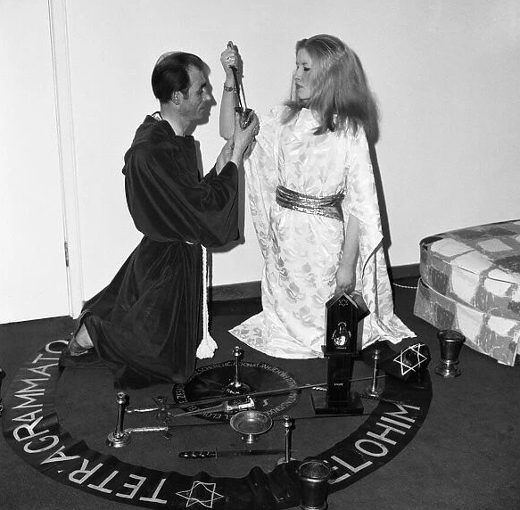 Alexandrian Wicca rituals and ceremonies explained