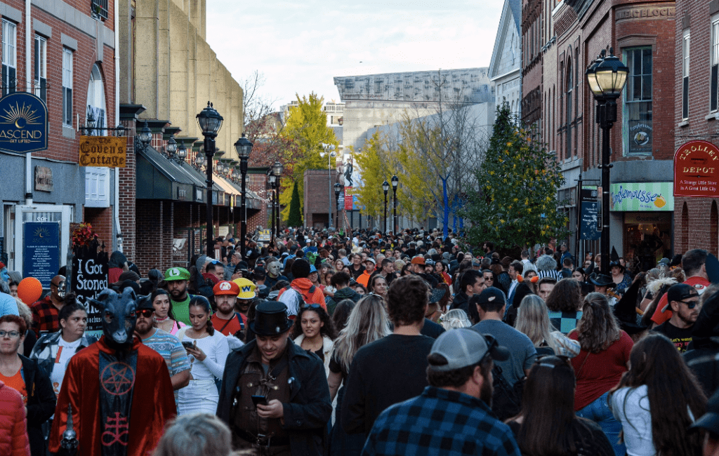 What are the best events to attend during Salem Haunted Happenings
