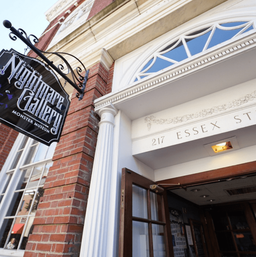 educational horror museum for kids and families in Salem